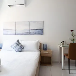 Marina Aparthotel