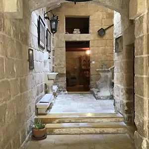 Charming 17th Cent House Of Character In The Famous 3 Cities, Right Next To Valletta Holiday home