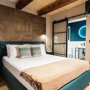 The Florian Boutique By Zzzing Guest house